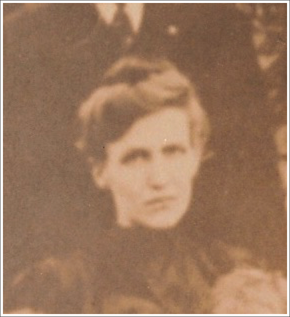 Lillie Mae Udell, daughter of Henry Udell and Emma Collins